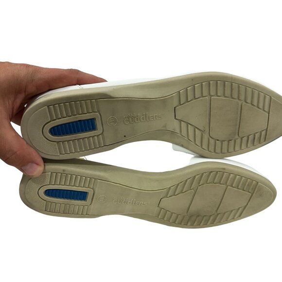 Cobbie Cuddlers Womens White Leather Woven Slip On Loafers Size M Comfort Flat - Picture 7 of 11
